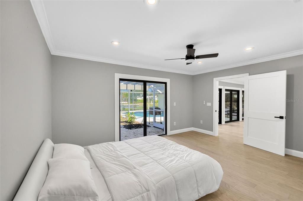 For Sale: $2,400,000 (4 beds, 3 baths, 2965 Square Feet)