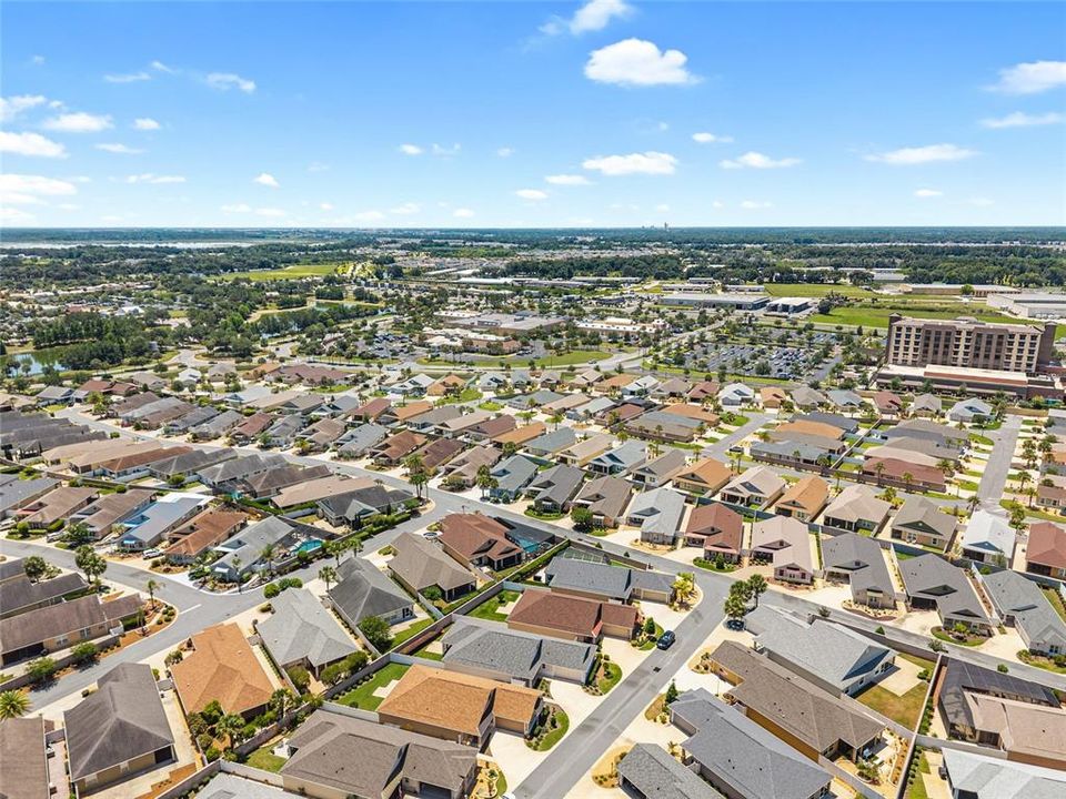 For Sale: $549,900 (3 beds, 2 baths, 1938 Square Feet)