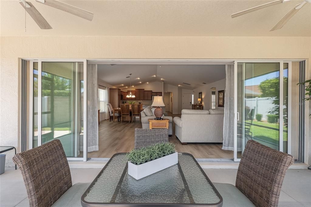 For Sale: $549,900 (3 beds, 2 baths, 1938 Square Feet)