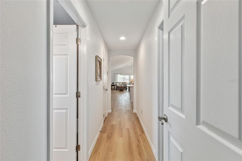 For Sale: $549,900 (3 beds, 2 baths, 1938 Square Feet)