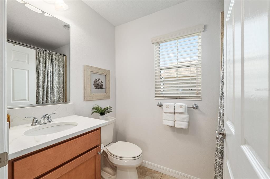 For Sale: $549,900 (3 beds, 2 baths, 1938 Square Feet)