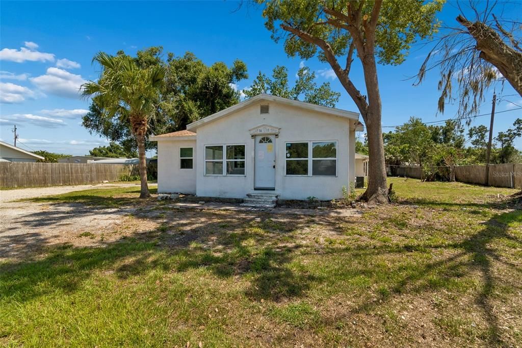 Activo con contrato: $219,900 (3 camas, 2 baños, 1388 Pies cuadrados)