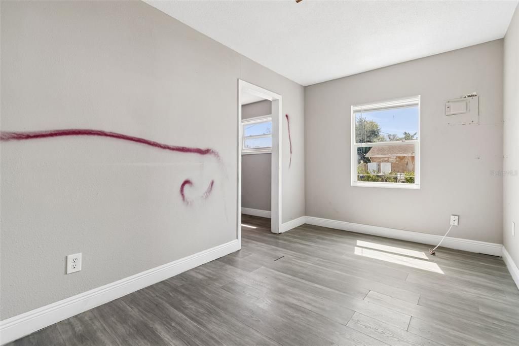 Activo con contrato: $219,900 (3 camas, 2 baños, 1388 Pies cuadrados)