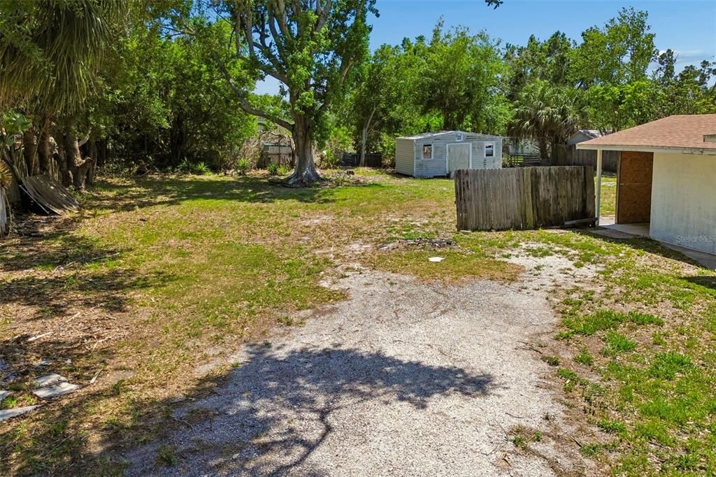 Activo con contrato: $219,900 (3 camas, 2 baños, 1388 Pies cuadrados)