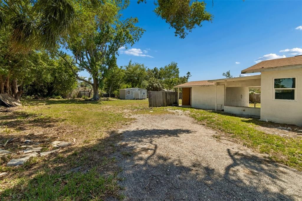 Activo con contrato: $219,900 (3 camas, 2 baños, 1388 Pies cuadrados)