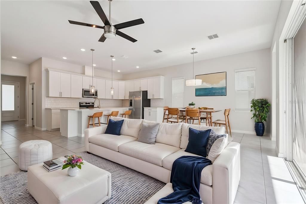 Active With Contract: $434,000 (4 beds, 3 baths, 2200 Square Feet)
