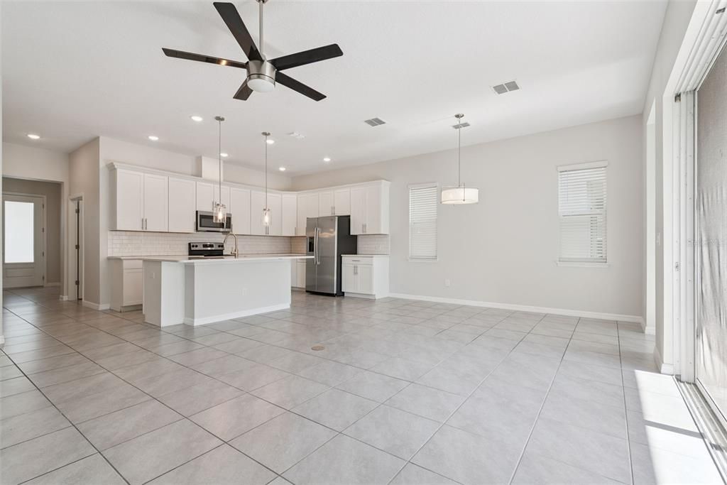 Active With Contract: $434,000 (4 beds, 3 baths, 2200 Square Feet)