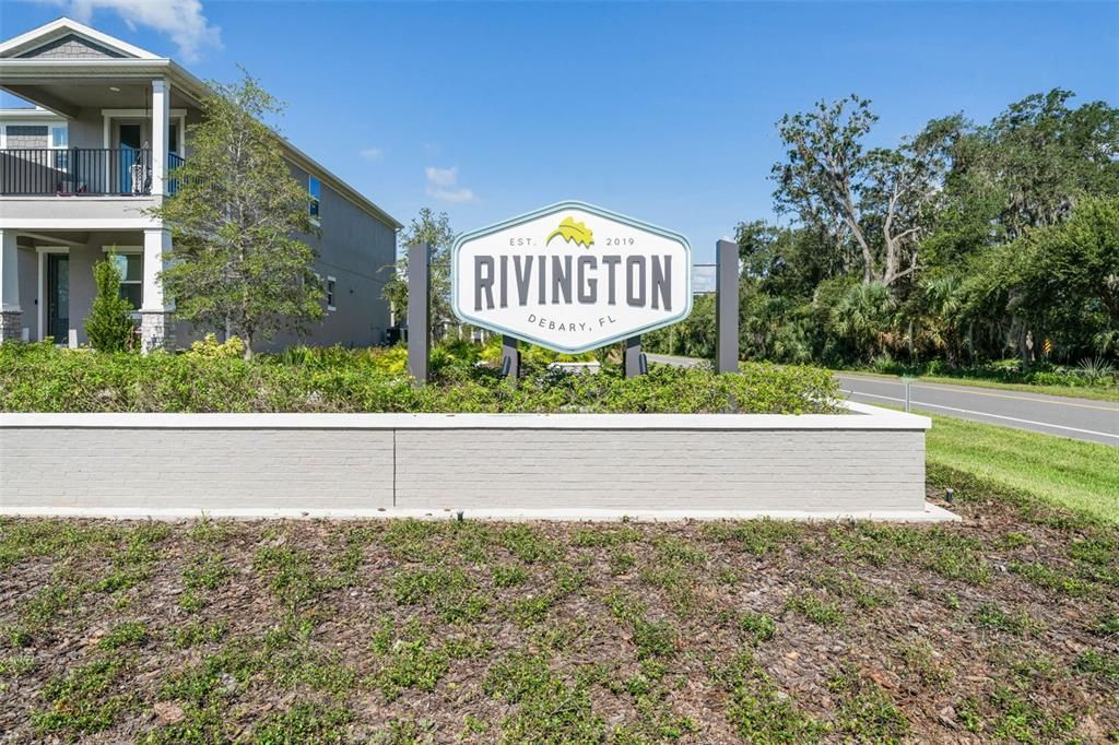 Active With Contract: $434,000 (4 beds, 3 baths, 2200 Square Feet)