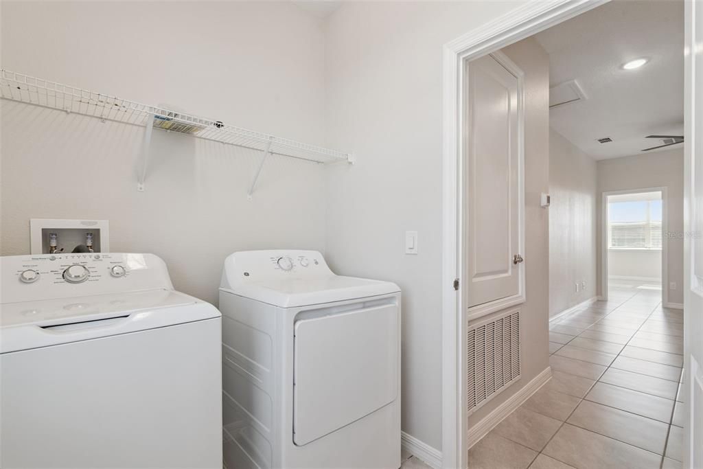 Active With Contract: $434,000 (4 beds, 3 baths, 2200 Square Feet)