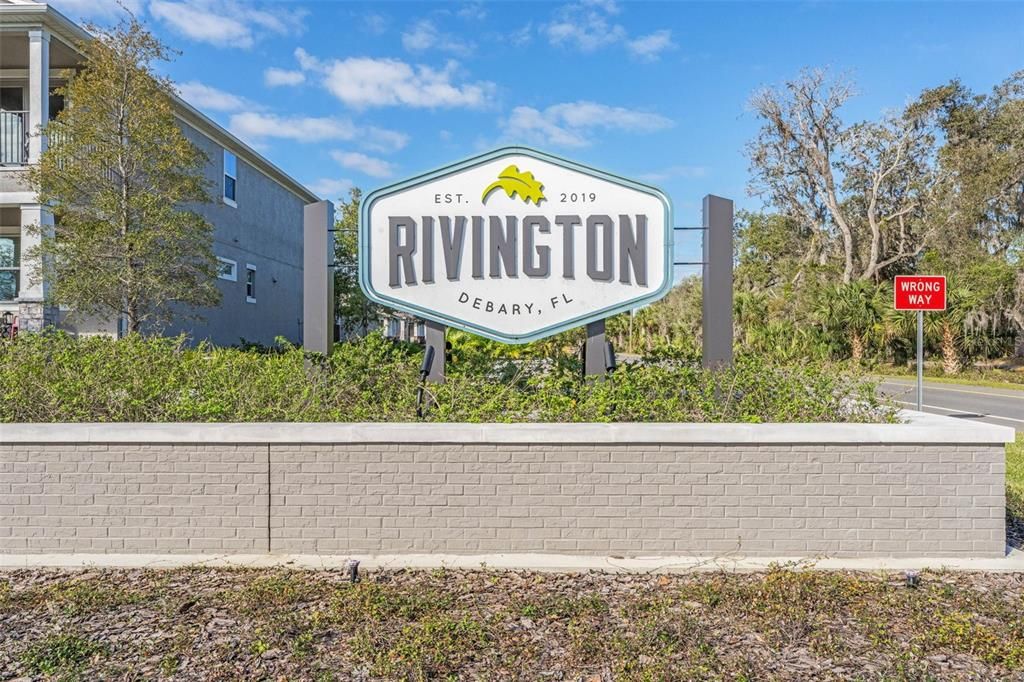 Active With Contract: $434,000 (4 beds, 3 baths, 2200 Square Feet)