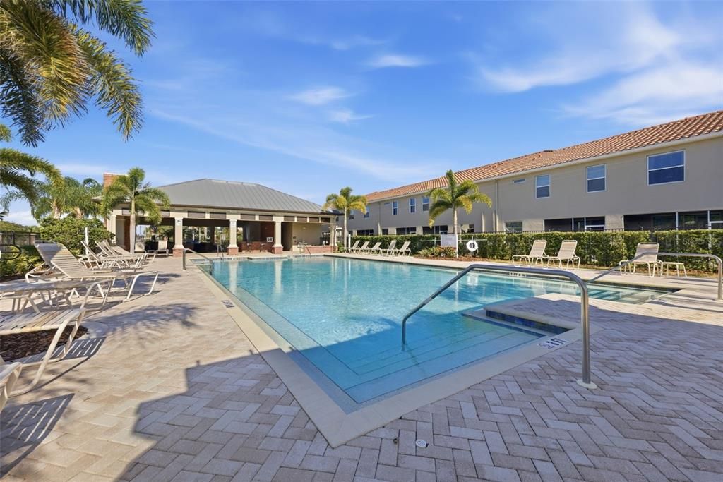 Active With Contract: $515,000 (3 beds, 2 baths, 1885 Square Feet)