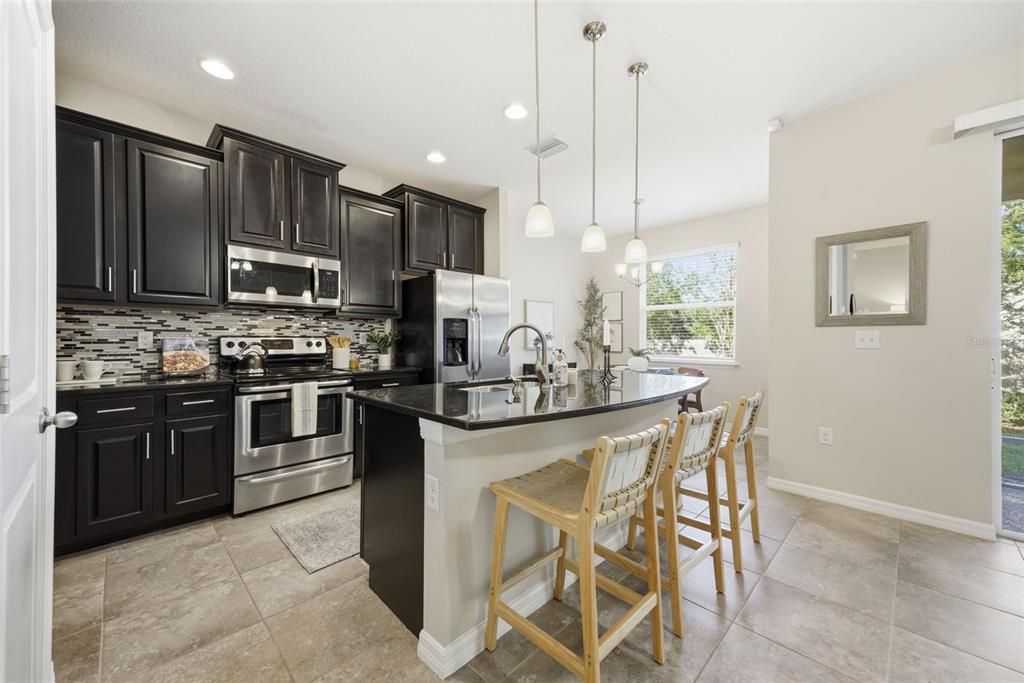 Active With Contract: $515,000 (3 beds, 2 baths, 1885 Square Feet)