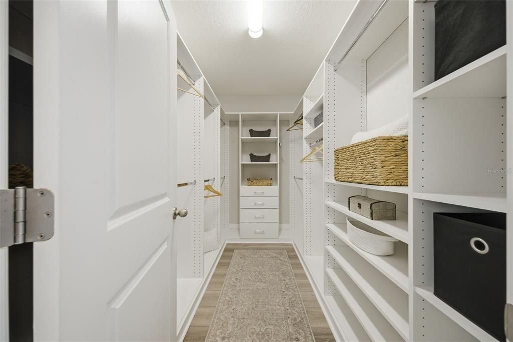 Active With Contract: $515,000 (3 beds, 2 baths, 1885 Square Feet)