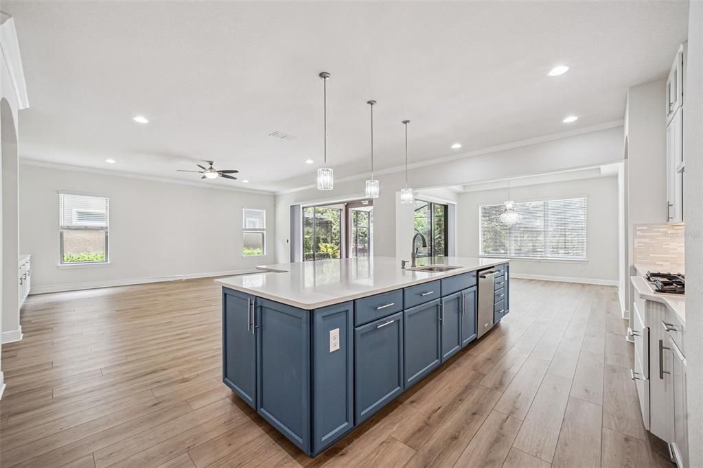 For Sale: $1,435,000 (5 beds, 5 baths, 5437 Square Feet)
