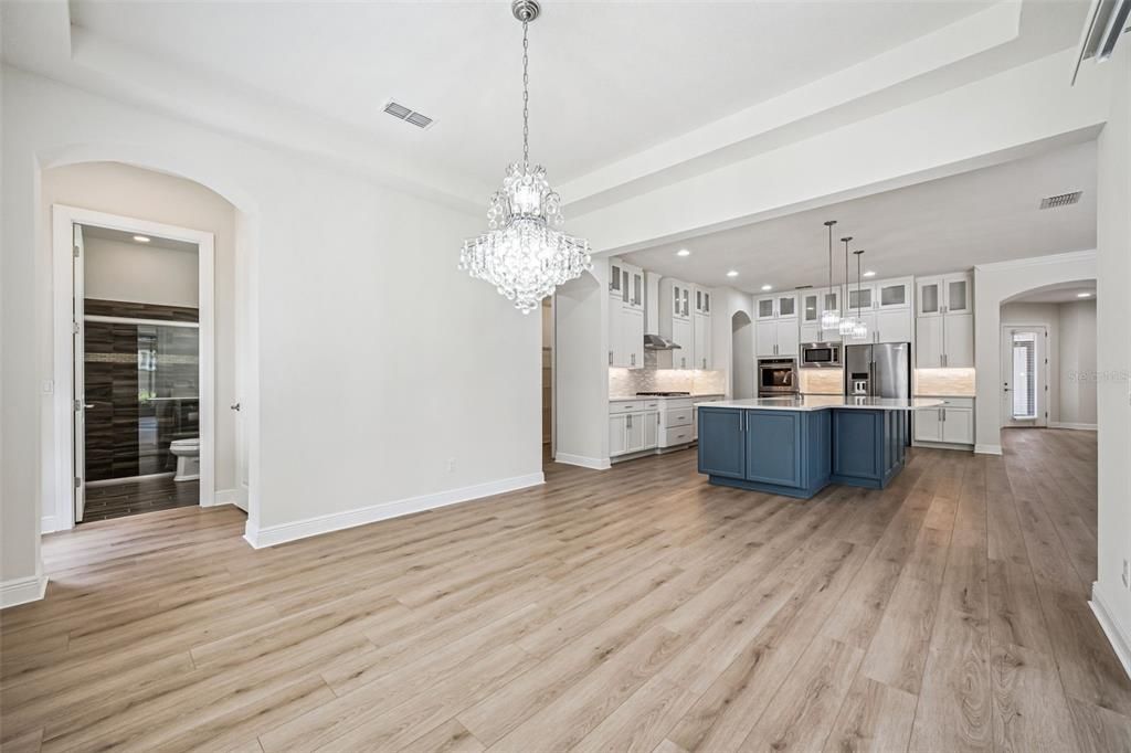 For Sale: $1,435,000 (5 beds, 5 baths, 5437 Square Feet)