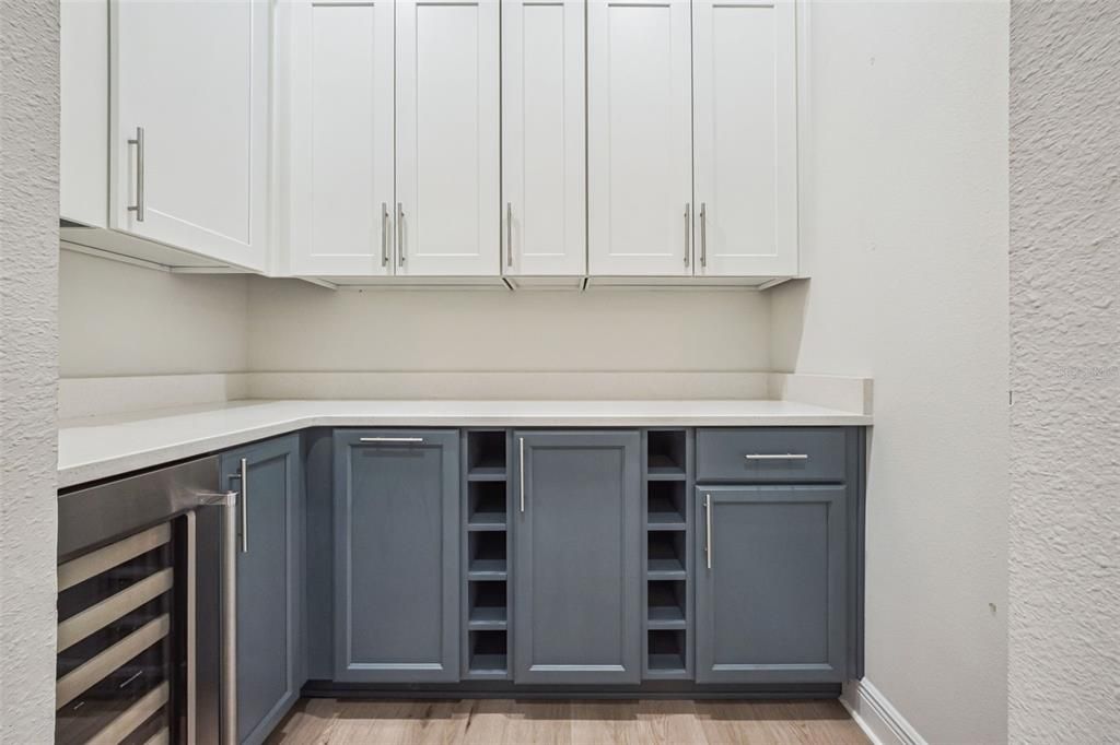 For Sale: $1,435,000 (5 beds, 5 baths, 5437 Square Feet)