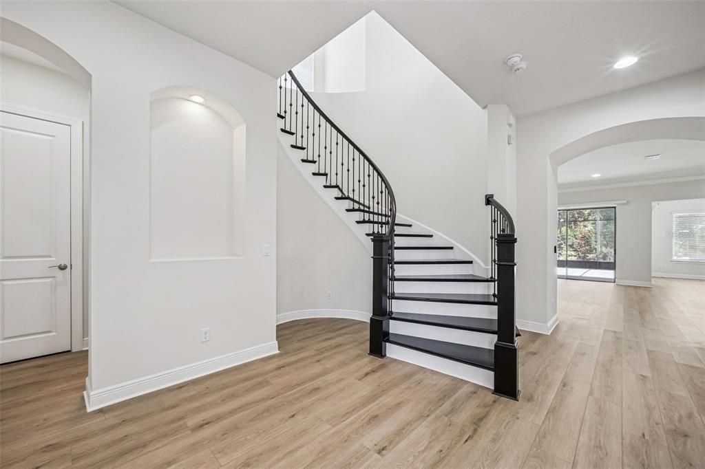 For Sale: $1,435,000 (5 beds, 5 baths, 5437 Square Feet)