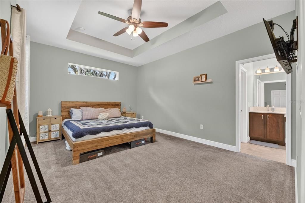 Activo con contrato: $699,900 (4 camas, 2 baños, 2118 Pies cuadrados)
