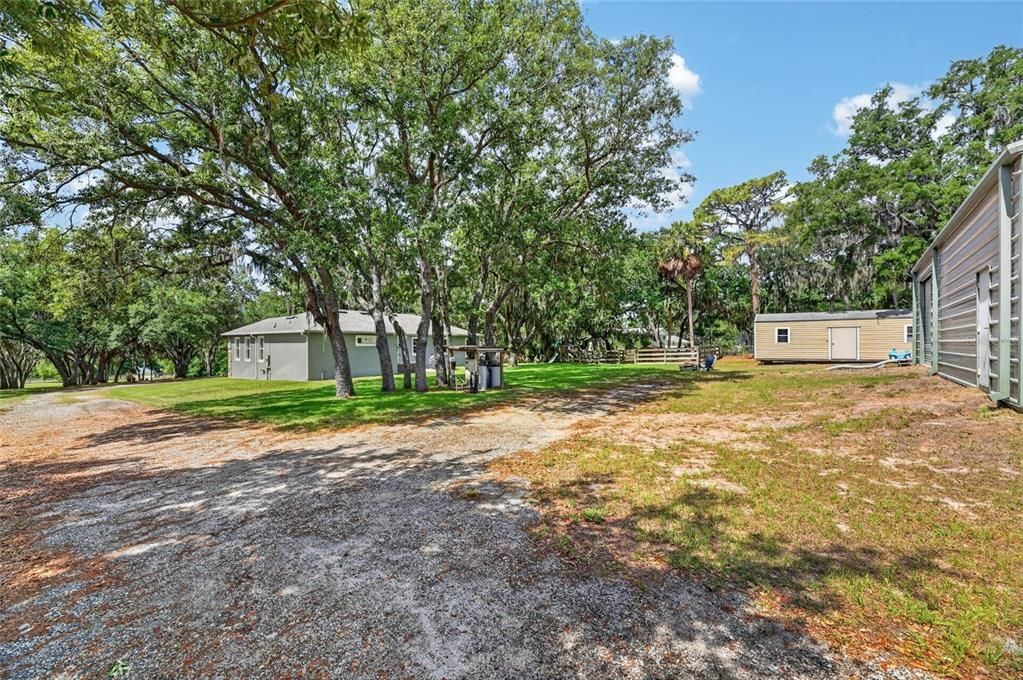 Activo con contrato: $699,900 (4 camas, 2 baños, 2118 Pies cuadrados)