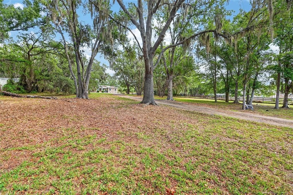 Activo con contrato: $699,900 (4 camas, 2 baños, 2118 Pies cuadrados)