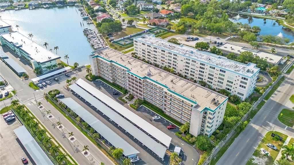 На продажу: $159,990 (2 спален, 2 ванн, 1120 Квадратных фут)