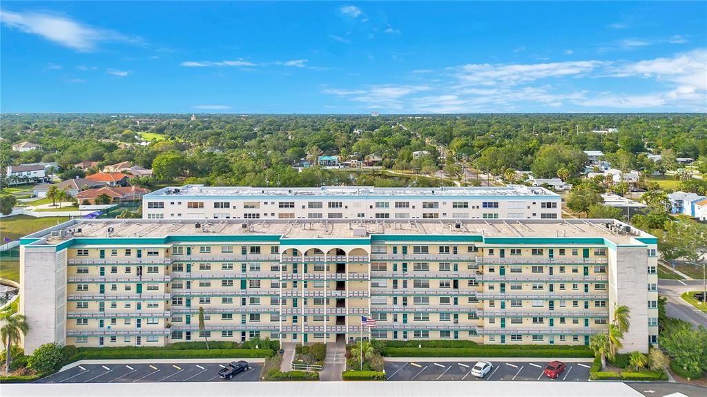 На продажу: $159,990 (2 спален, 2 ванн, 1120 Квадратных фут)