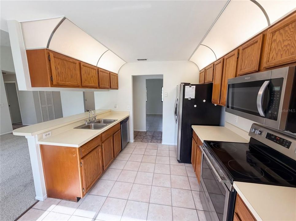 En Venta: $385,000 (3 camas, 2 baños, 1716 Pies cuadrados)