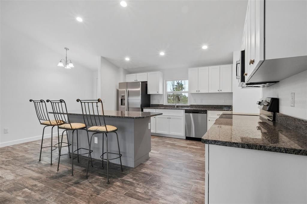 For Sale: $341,300 (3 beds, 2 baths, 1502 Square Feet)