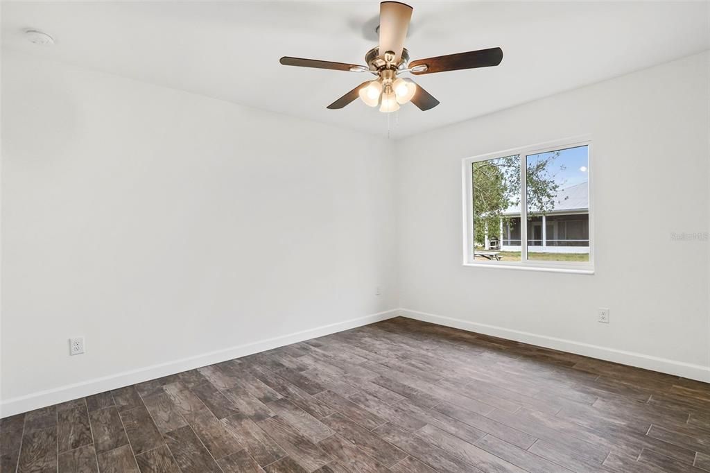 For Sale: $341,300 (3 beds, 2 baths, 1502 Square Feet)