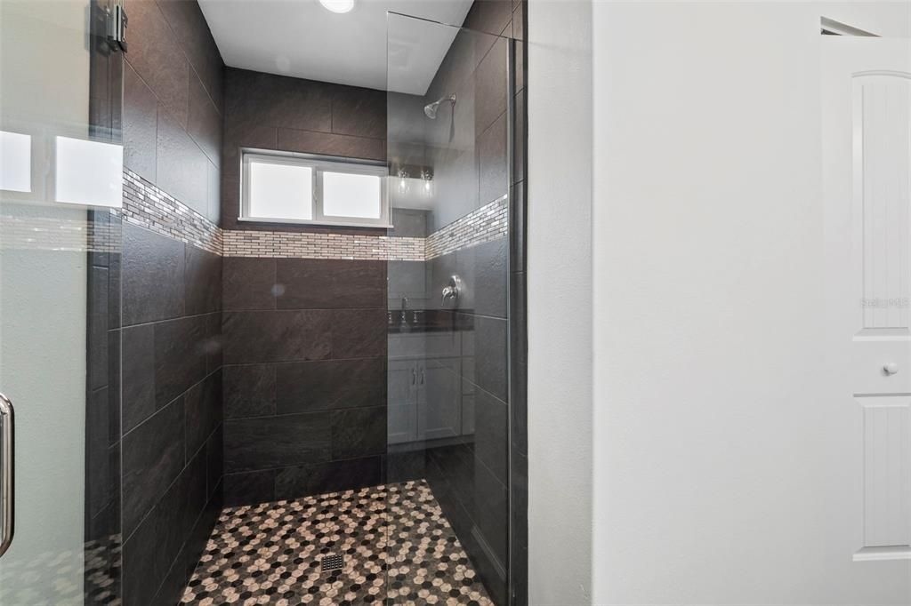 For Sale: $341,300 (3 beds, 2 baths, 1502 Square Feet)