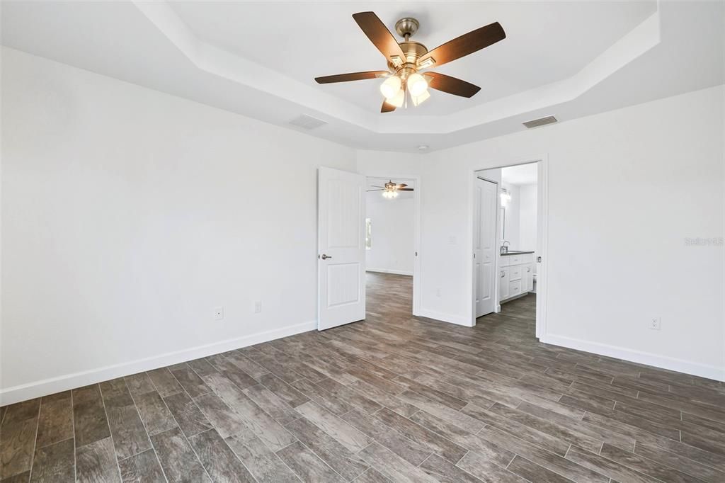 For Sale: $341,300 (3 beds, 2 baths, 1502 Square Feet)