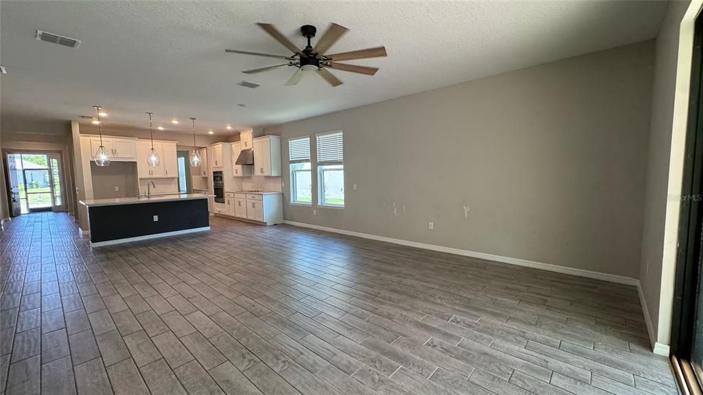Active With Contract: $412,500 (4 beds, 3 baths, 2420 Square Feet)