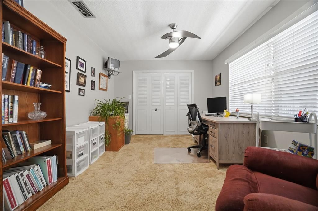 En Venta: $265,000 (3 camas, 2 baños, 1305 Pies cuadrados)