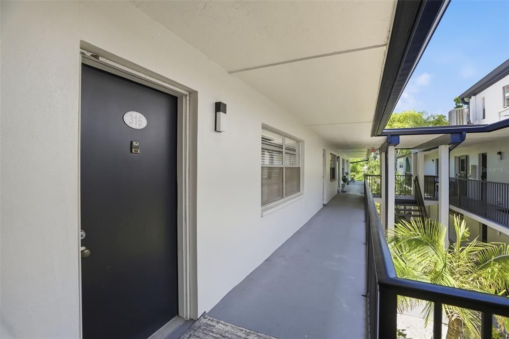 En Venta: $265,000 (3 camas, 2 baños, 1305 Pies cuadrados)