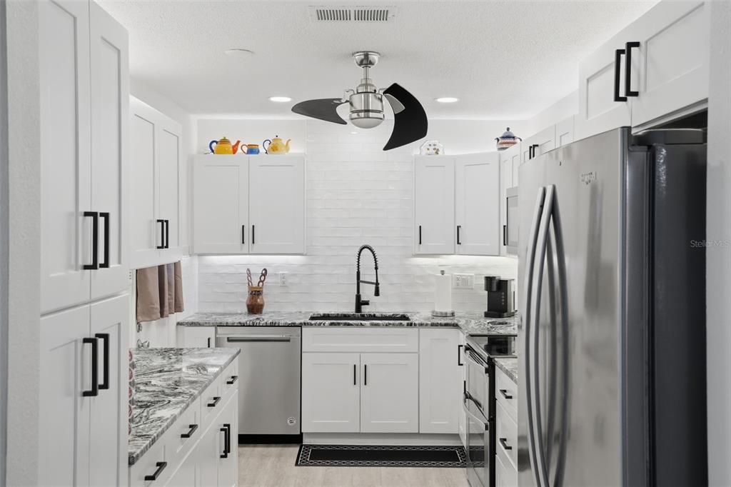 En Venta: $265,000 (3 camas, 2 baños, 1305 Pies cuadrados)