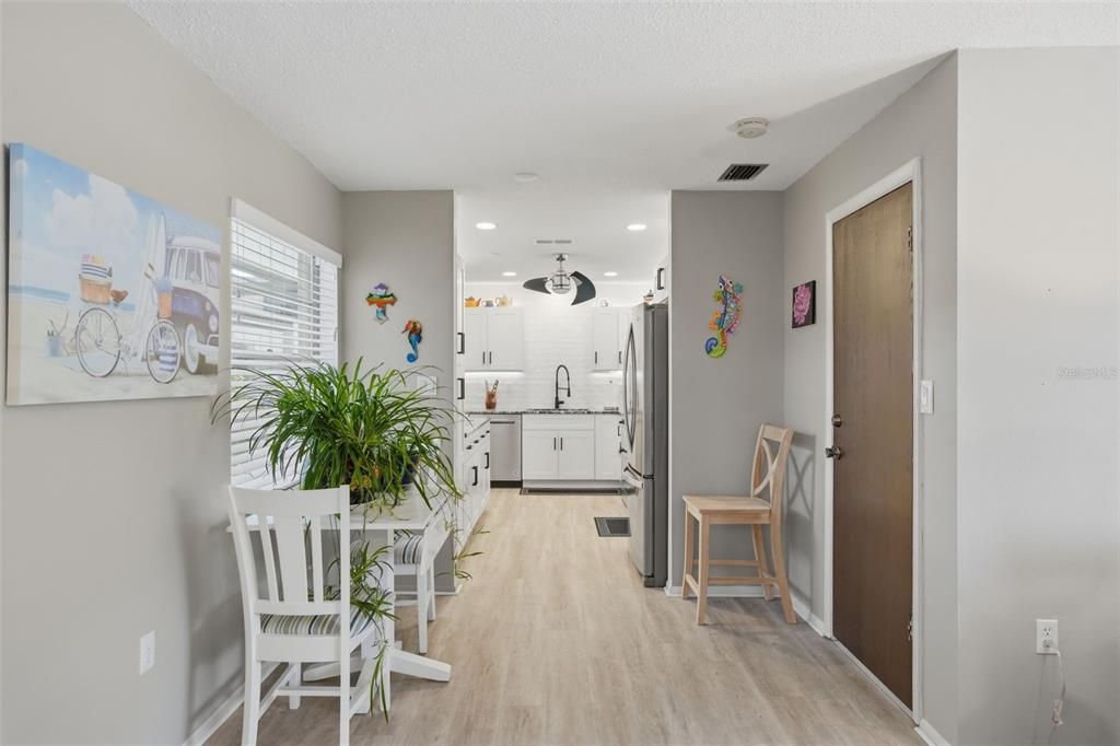 En Venta: $265,000 (3 camas, 2 baños, 1305 Pies cuadrados)