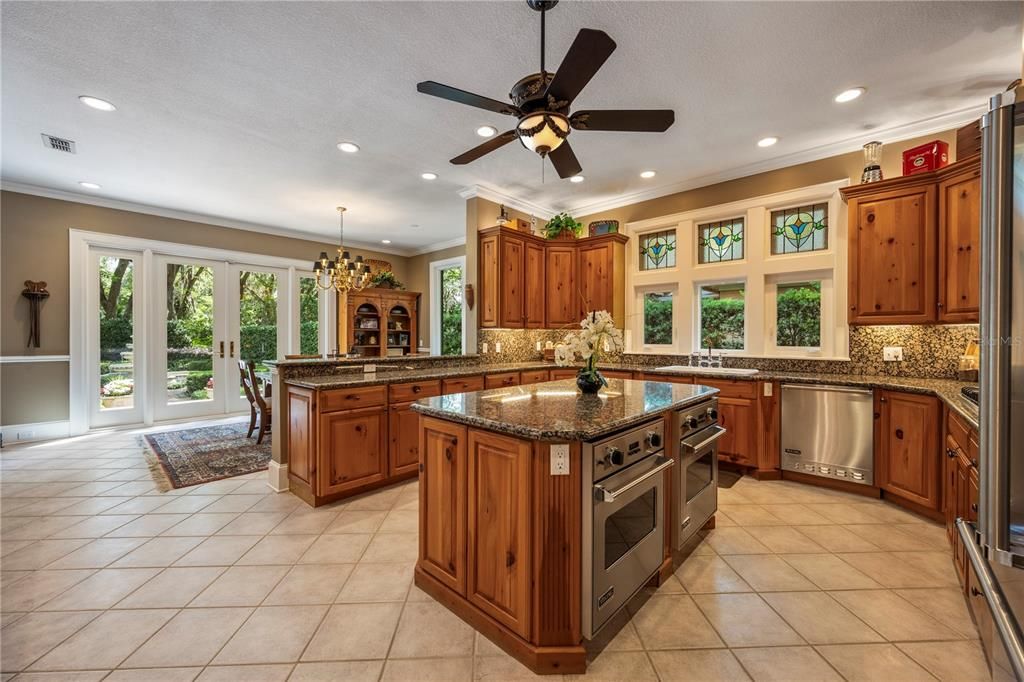 For Sale: $1,999,000 (4 beds, 4 baths, 5780 Square Feet)