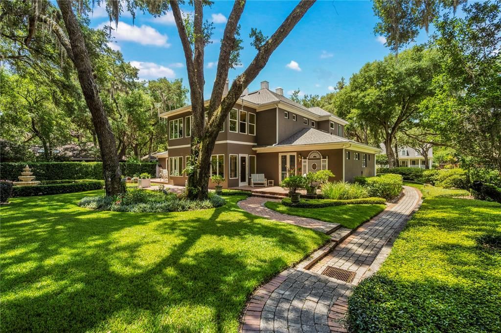 For Sale: $1,999,000 (4 beds, 4 baths, 5780 Square Feet)