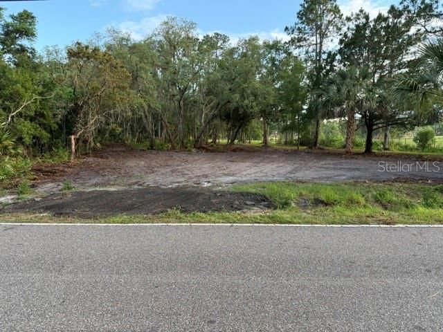 En Venta: $99,000 (1.02 acres)