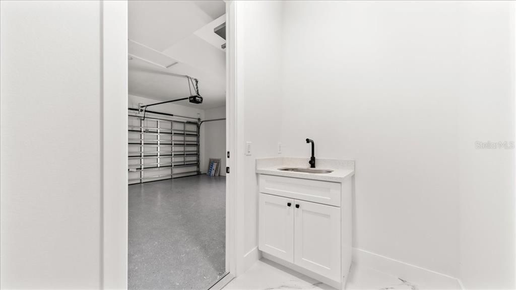 En Venta: $329,999 (4 camas, 2 baños, 1842 Pies cuadrados)