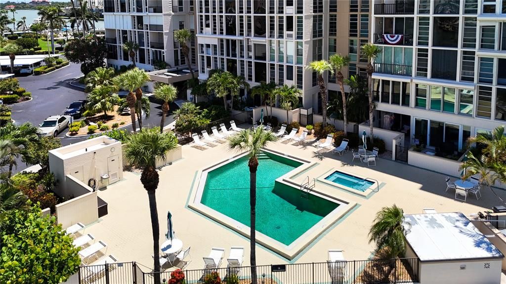 For Rent: $2,750 (2 beds, 2 baths, 1230 Square Feet)