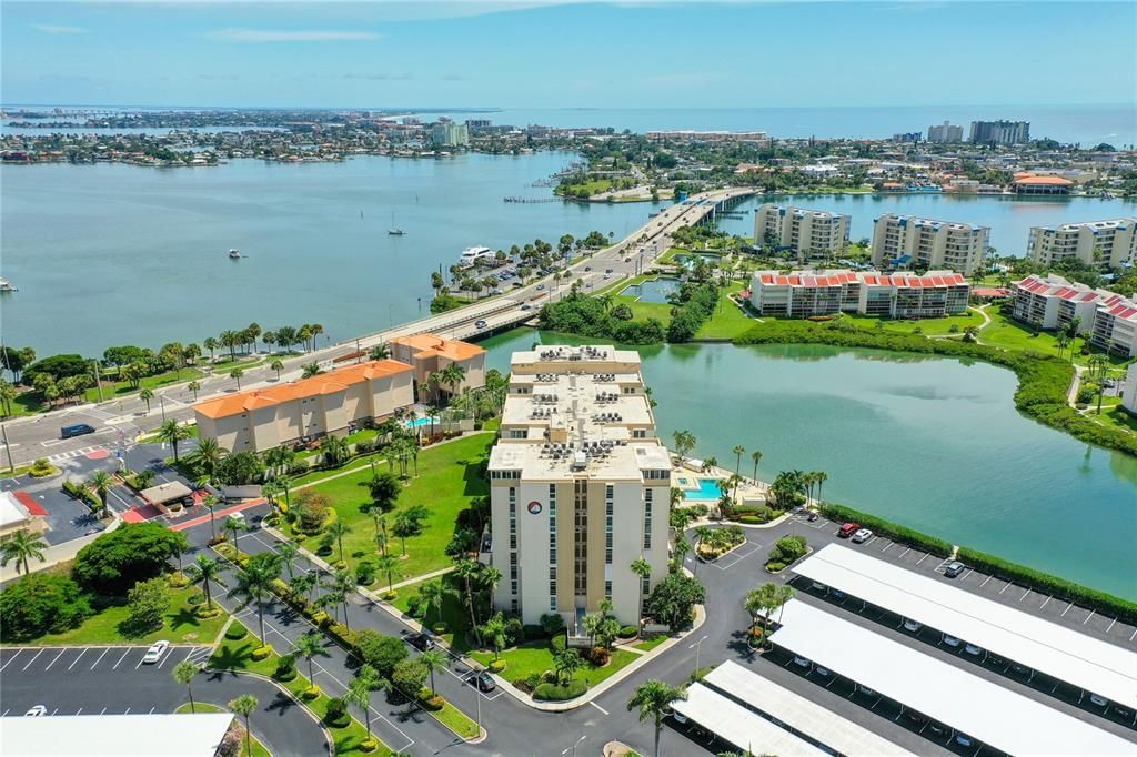 For Rent: $2,750 (2 beds, 2 baths, 1230 Square Feet)