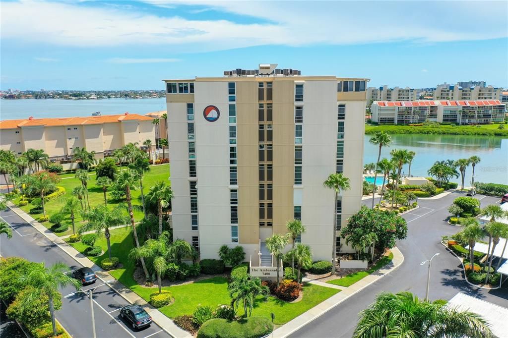 For Rent: $2,750 (2 beds, 2 baths, 1230 Square Feet)