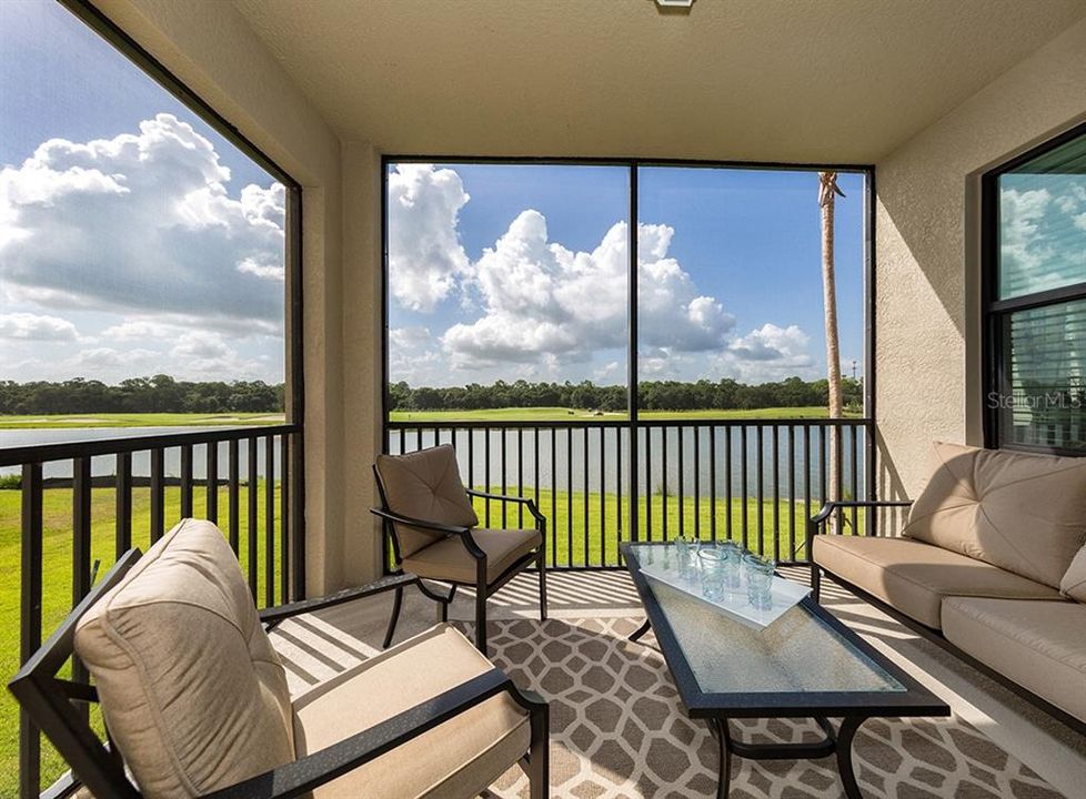 For Rent: $2,200 (2 beds, 2 baths, 1104 Square Feet)
