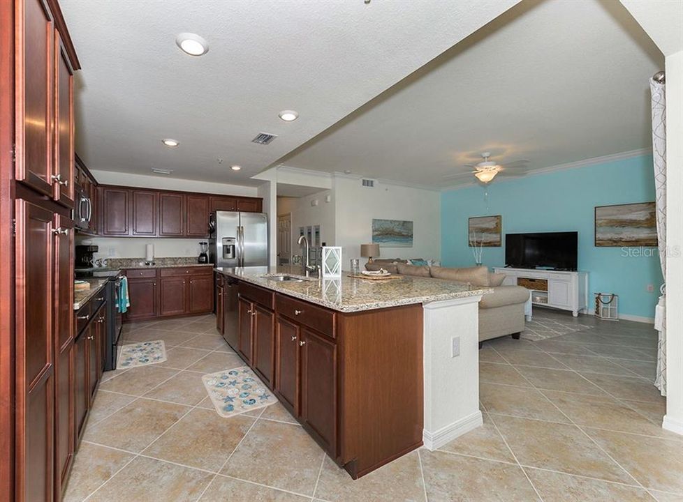 For Rent: $2,200 (2 beds, 2 baths, 1104 Square Feet)