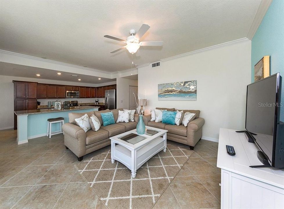 For Rent: $2,200 (2 beds, 2 baths, 1104 Square Feet)