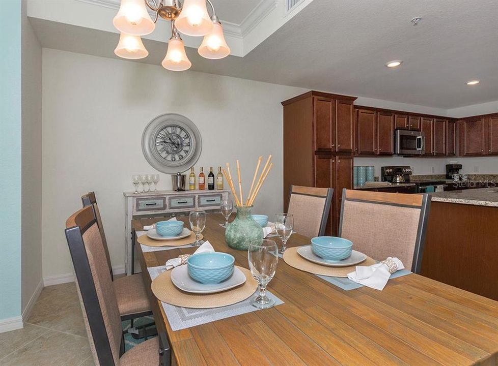 For Rent: $2,200 (2 beds, 2 baths, 1104 Square Feet)