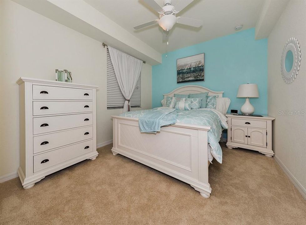 For Rent: $2,200 (2 beds, 2 baths, 1104 Square Feet)