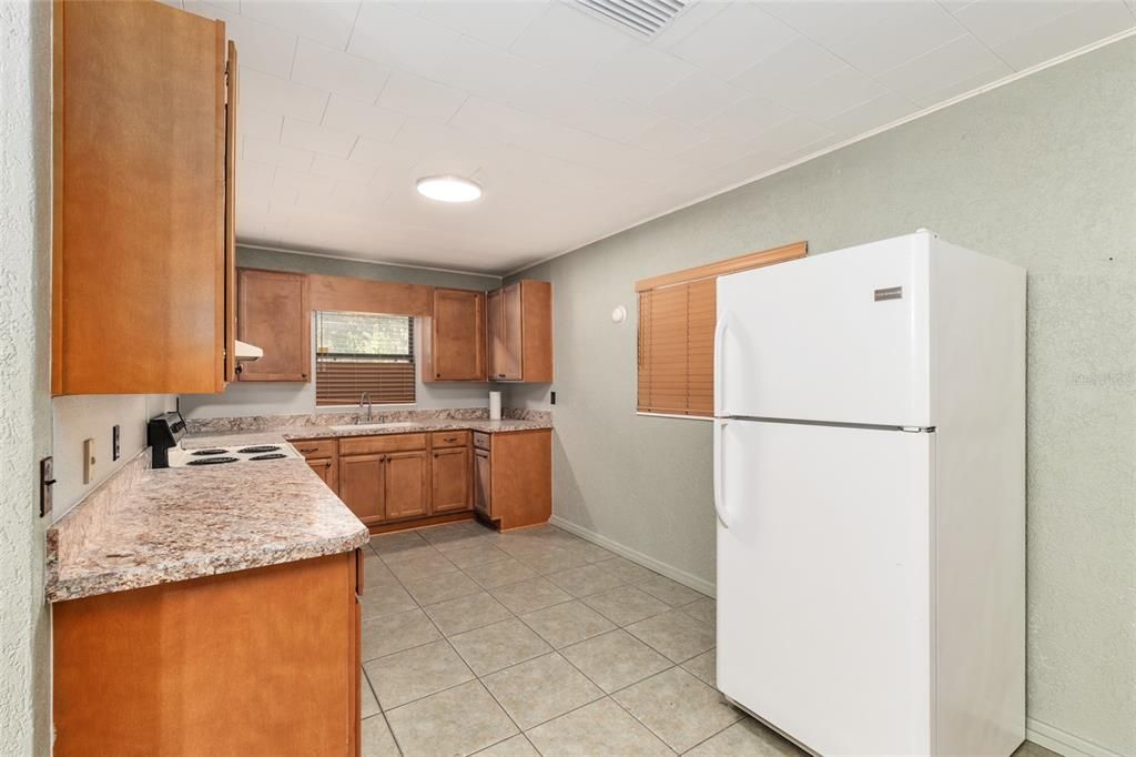 For Sale: $289,000 (2 beds, 2 baths, 1378 Square Feet)