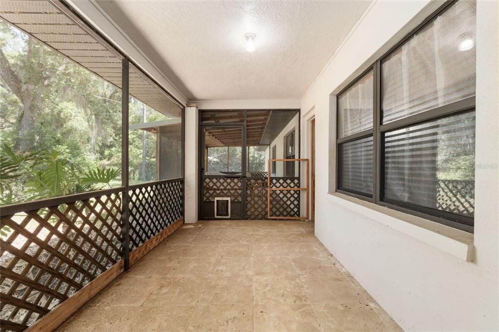 For Sale: $289,000 (2 beds, 2 baths, 1378 Square Feet)